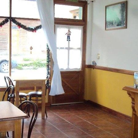 Posada Del Pinguino Ushuaia Ngoại thất bức ảnh