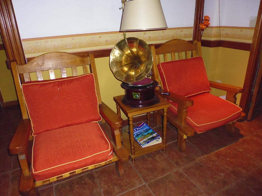 Posada Del Pinguino Ushuaia Ngoại thất bức ảnh