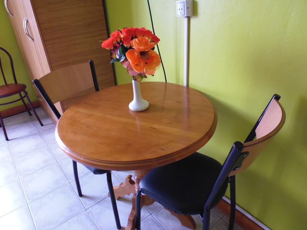 Posada Del Pinguino Ushuaia Ngoại thất bức ảnh